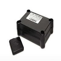 Компактное поисковое устройство Вега М210 с герметичным корпусом IP67 и радиометкой обеспечивает точное определение координат и идентификацию владельца. 