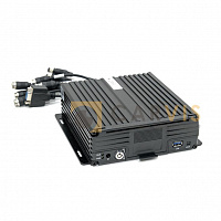 Черный автомобильный видеорегистратор CARVIS MD-448HDD с металлическим корпусом, ребрами охлаждения, портом USB, слотом для карты памяти и светодиодными индикаторами состояния работы, в комплекте с подключенными кабелями с разъемами для установки в системы видеонаблюдения.