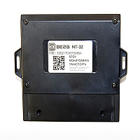 Компактный мониторинговый блок Вега МТ-32 с внешними антеннами GSM и ГЛОНАСС/GPS, встроенным аккумулятором, голосовой связью и CAN-процессором, идеально подходит для контроля автопарка, подключения датчиков и управления исполнительными устройствами.
